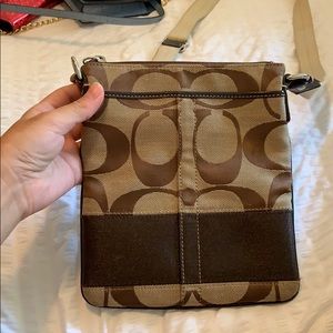 Coach brown shoulder bag!